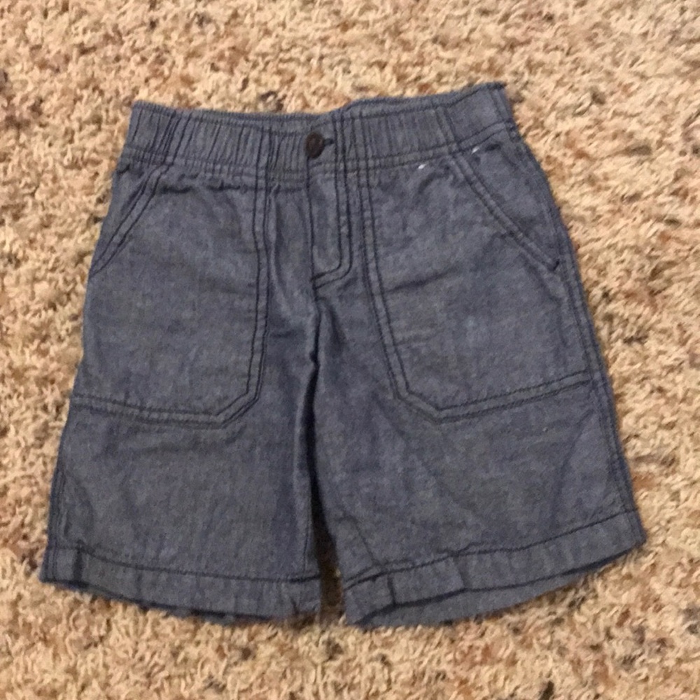 Boys shorts. Size 4t. Great condition